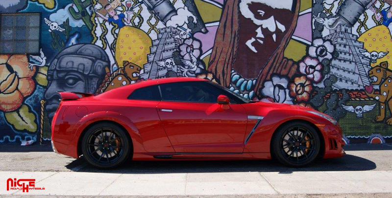 Nissan GT-R