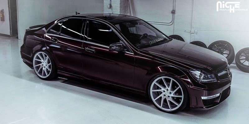 Mercedes-Benz C300